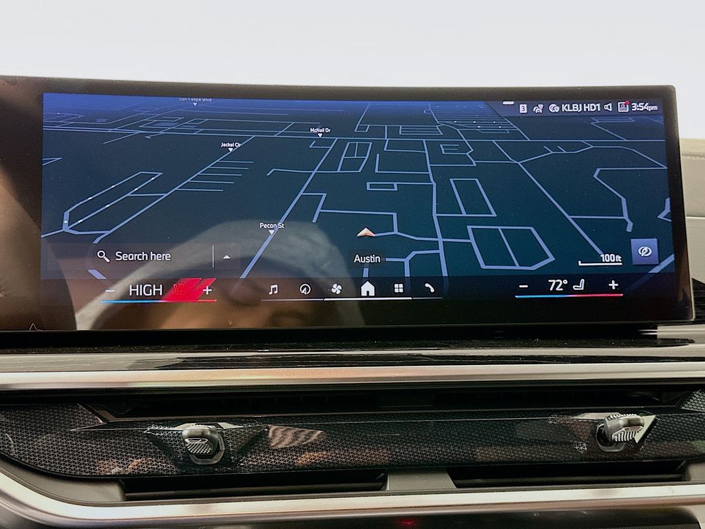 Thumbnail: 2026 BMW X5 - 12