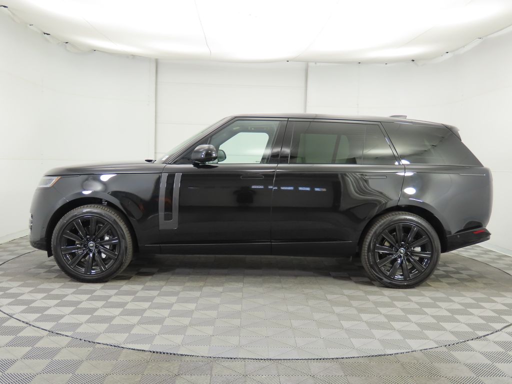 2025 Land Rover Range Rover SE 8