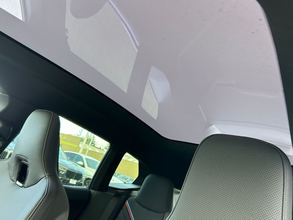 Thumbnail: 2026 BMW iX - 16