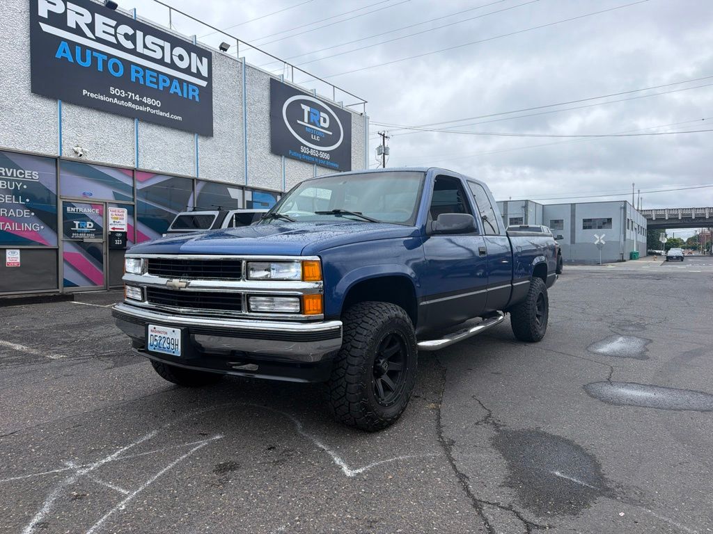 Medium Royal Blue 1997 Chevrolet C/K 1500 Pickup Truck 5-Speed Manual