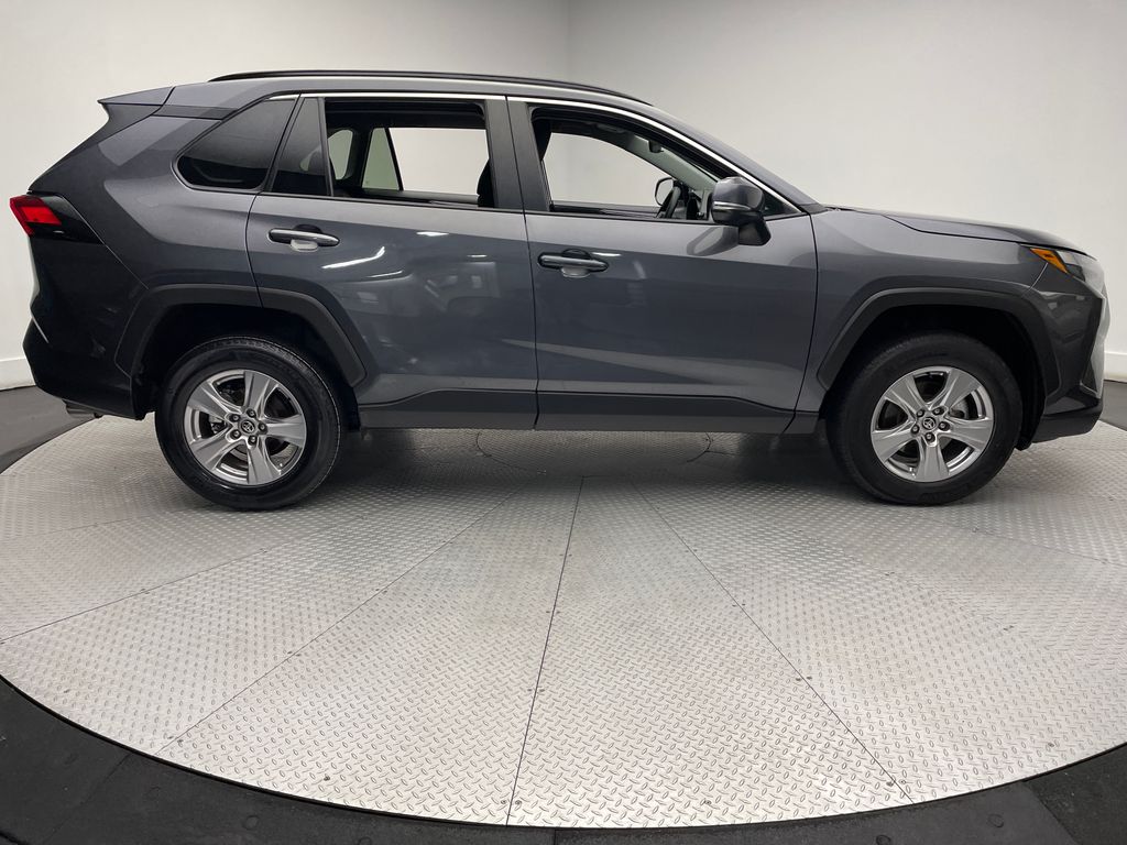 2023 Toyota RAV4 XLE 4