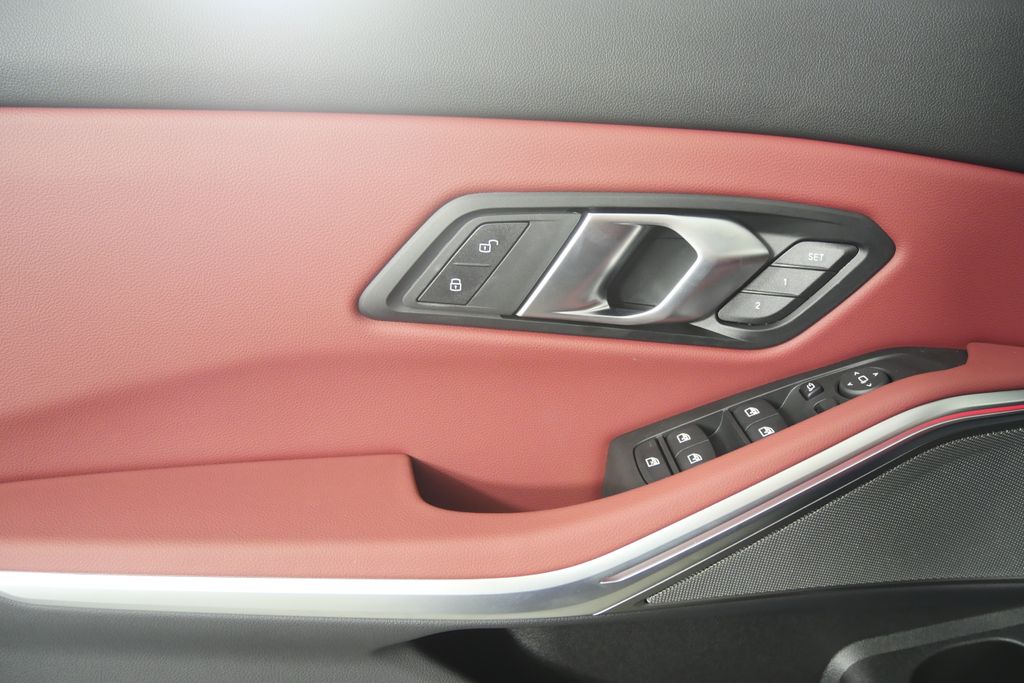 Thumbnail: 2026 BMW 3 Series - 9