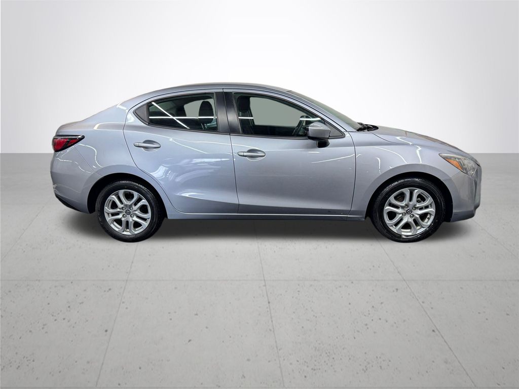 2017 Toyota Yaris iA Base