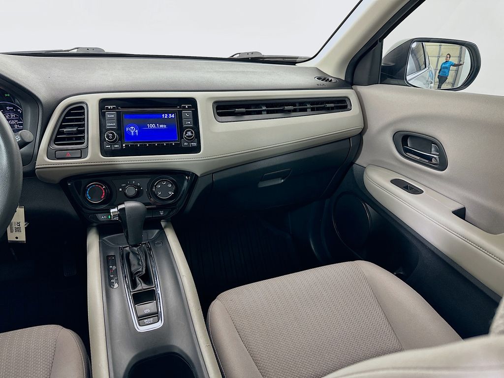 2018 Honda HR-V LX 22