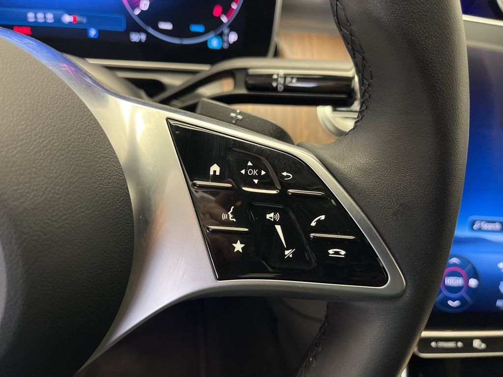 Thumbnail: 2025 Mercedes-Benz C-Class - 15