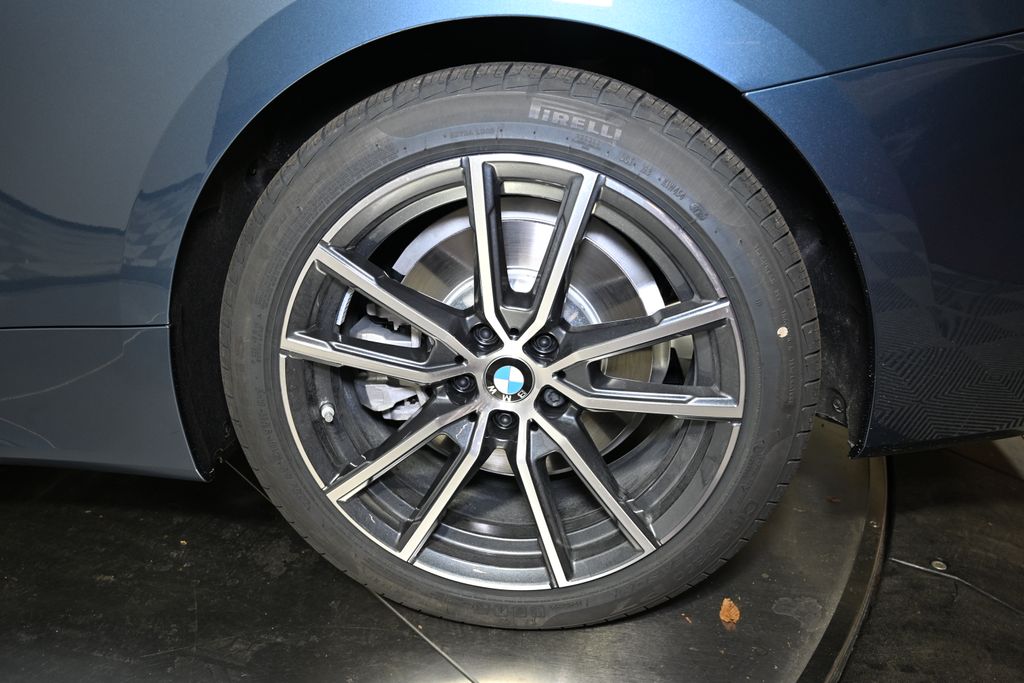 Thumbnail: 2026 BMW 4 Series - 20