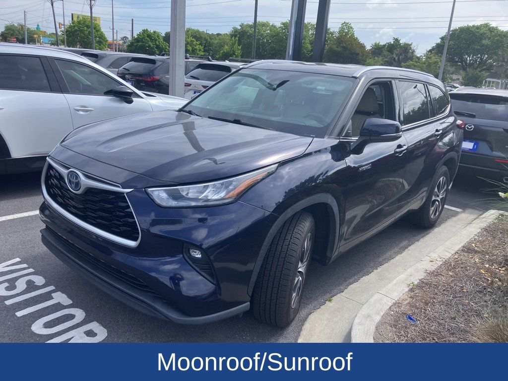 2020 Toyota Highlander Hybrid XLE