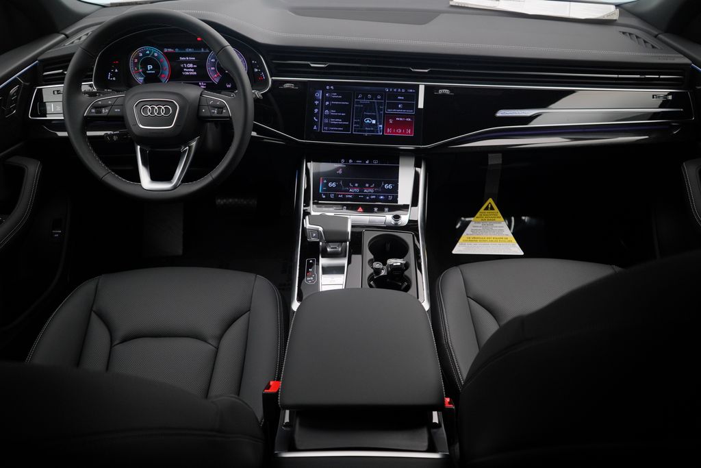 Thumbnail: 2026 Audi Q8 - 8