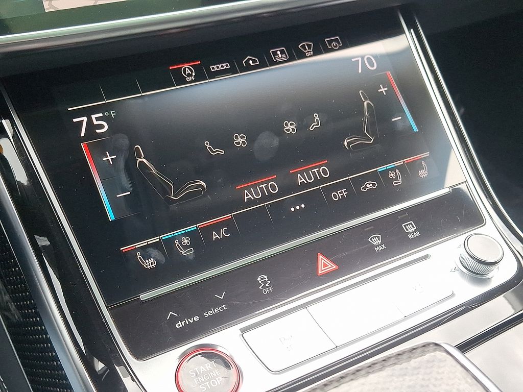 Thumbnail: 2022 Audi S8 - 16