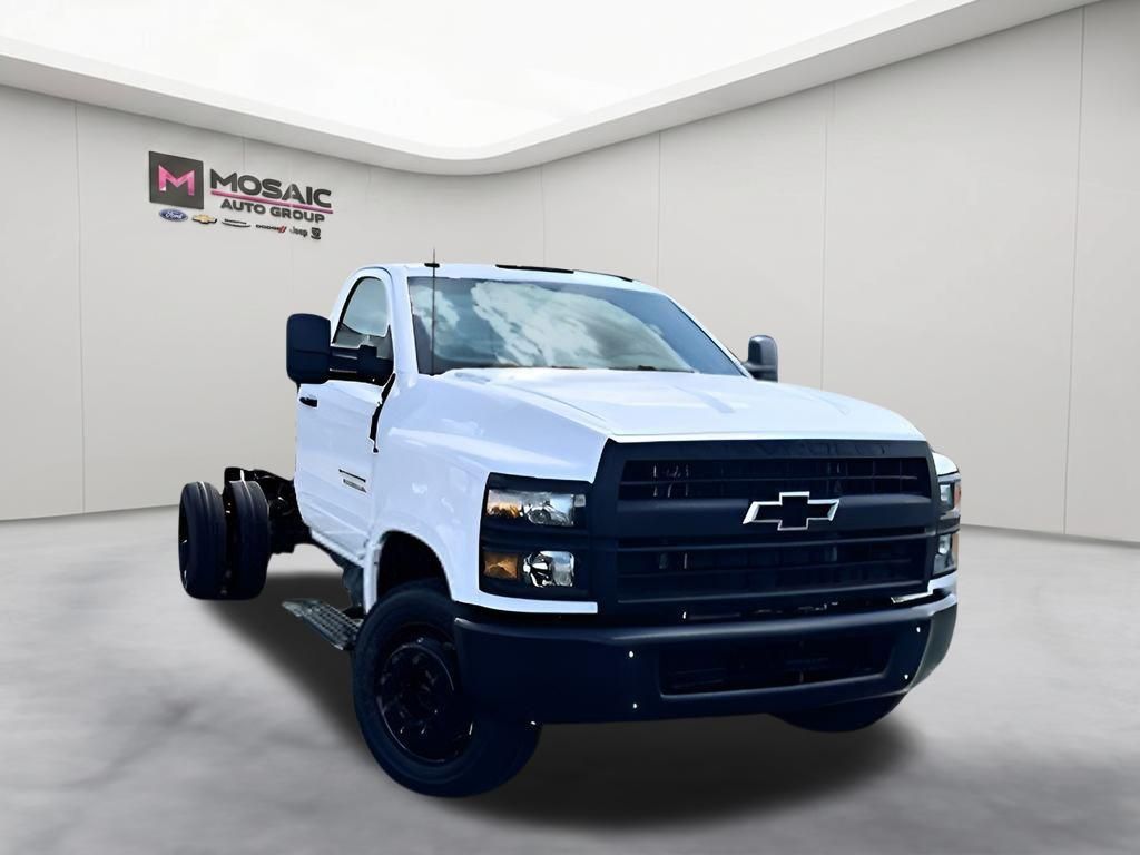 2024 Chevrolet Silverado 6500HD