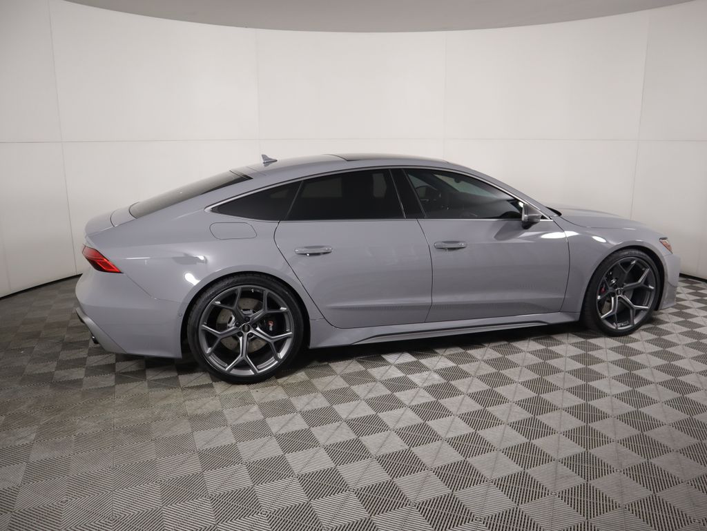 Thumbnail: 2026 Audi RS 7 - 4