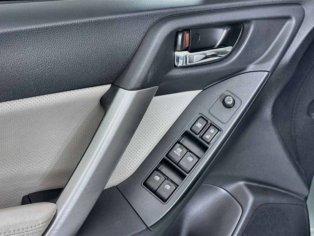 Thumbnail: 2015 Subaru Forester - 23