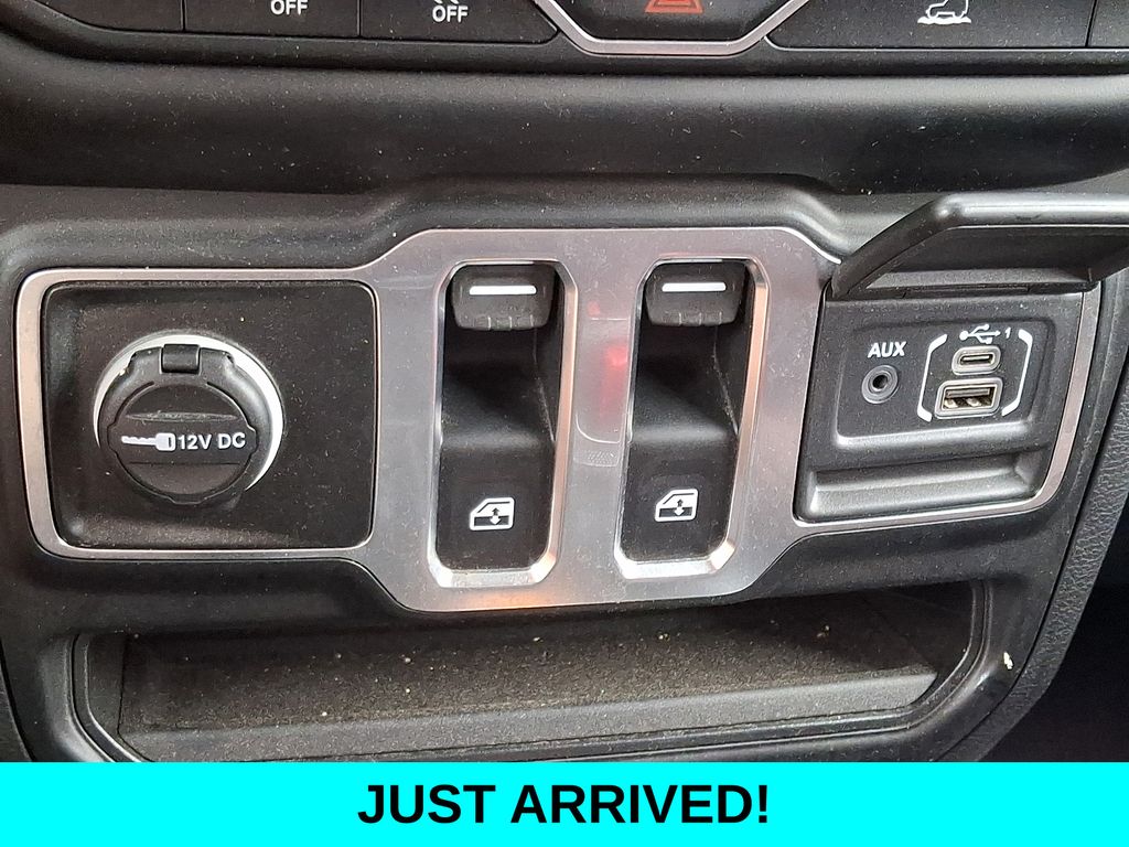 Used 2023 Jeep Wrangler SUV