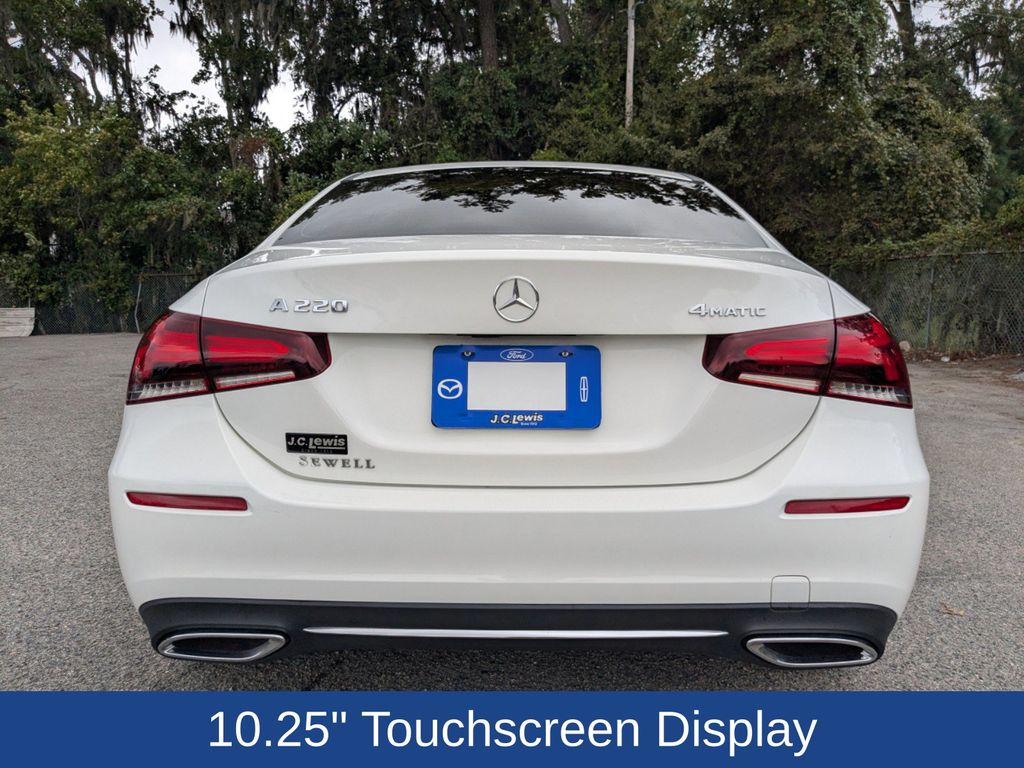 2022 Mercedes-Benz A 220 4MATIC