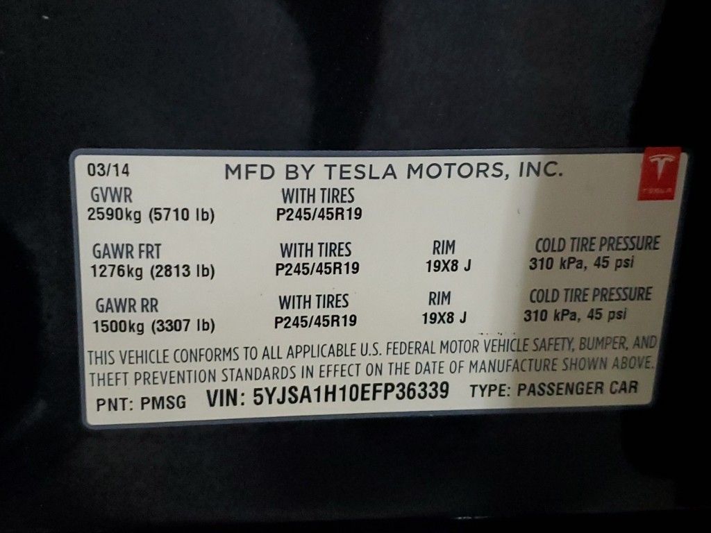 2014 Tesla Model S P85D 42