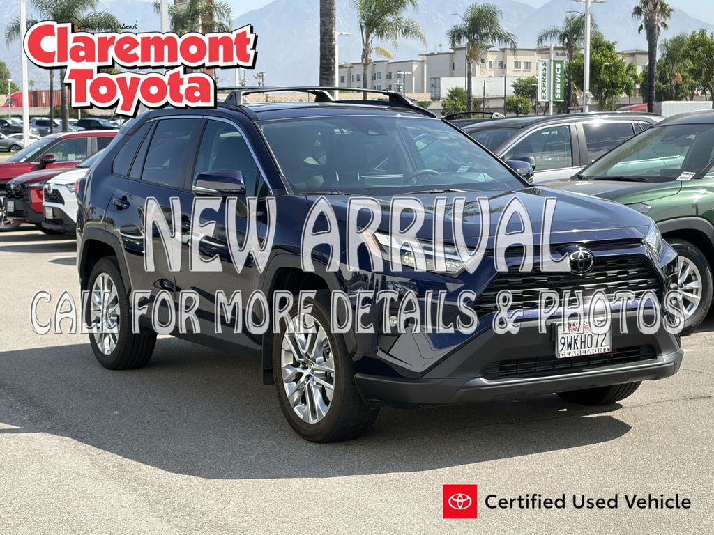 Blueprint 2025 Toyota RAV4 SUV / Crossover Front-Wheel Drive 8-Speed Automatic