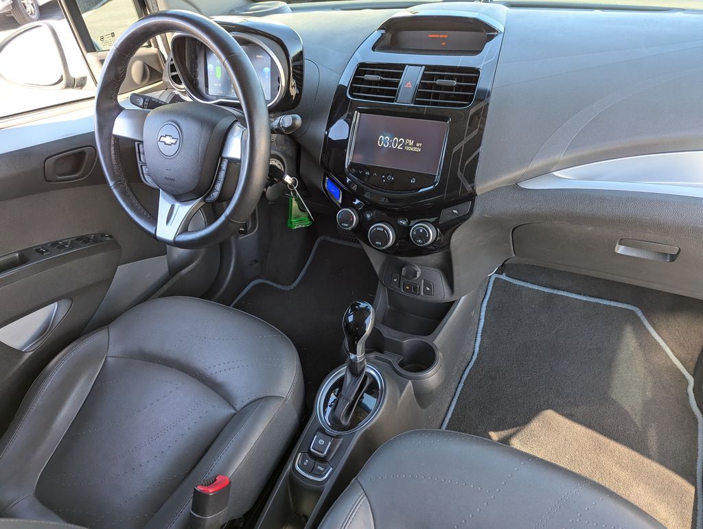 2015 Chevrolet Spark EV 2LT 33