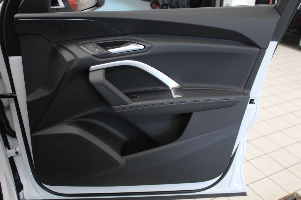 Thumbnail: 2026 Audi Q5 - 28