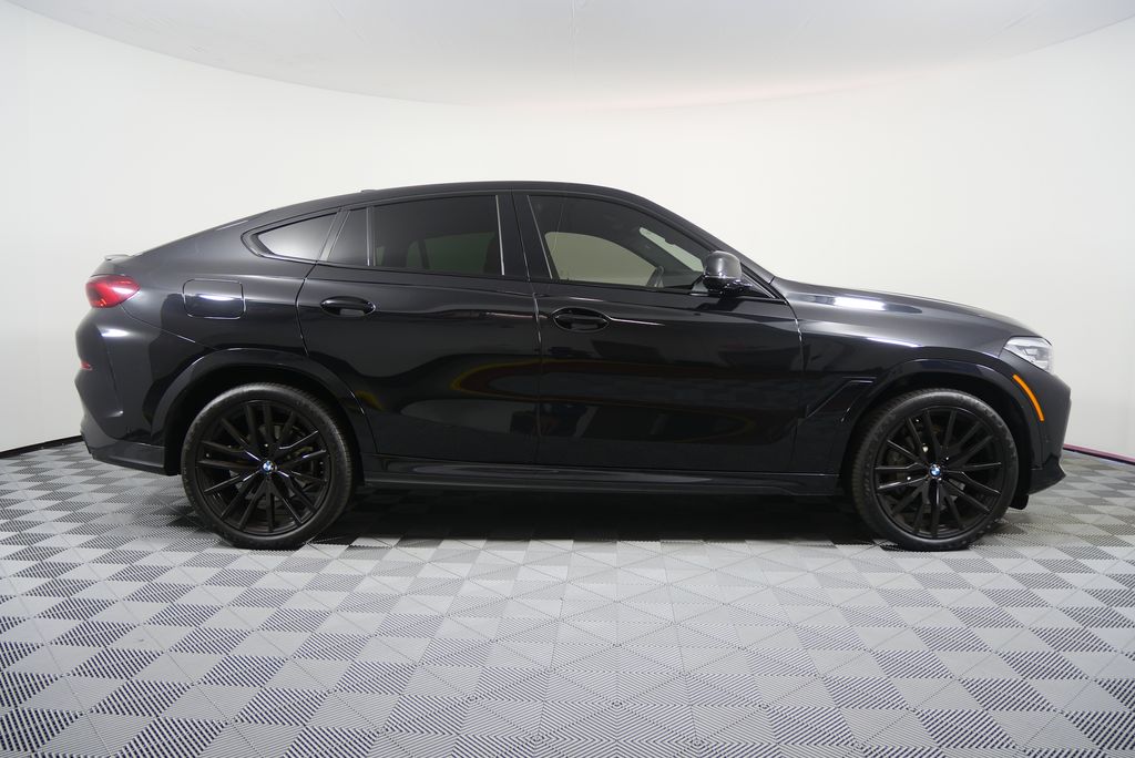 Thumbnail: 2022 BMW X6 - 2