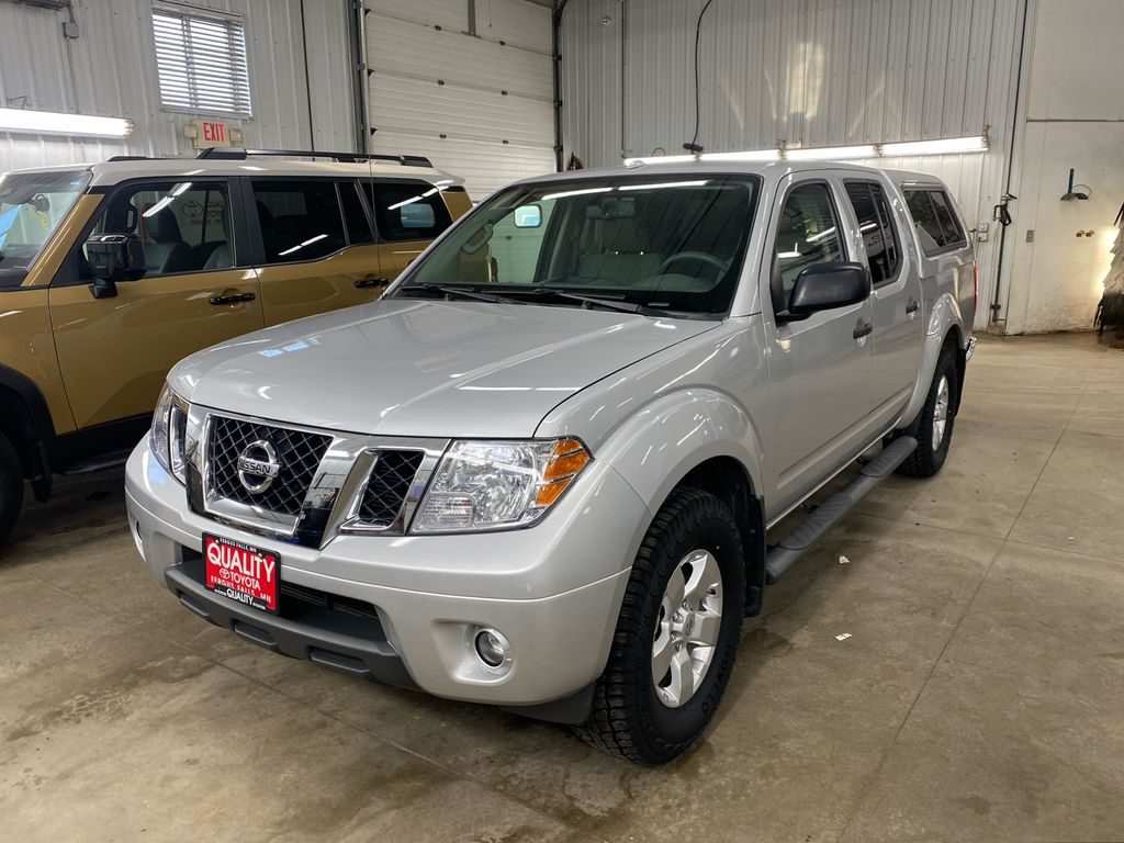 2013 Nissan Frontier SV Crew Cab