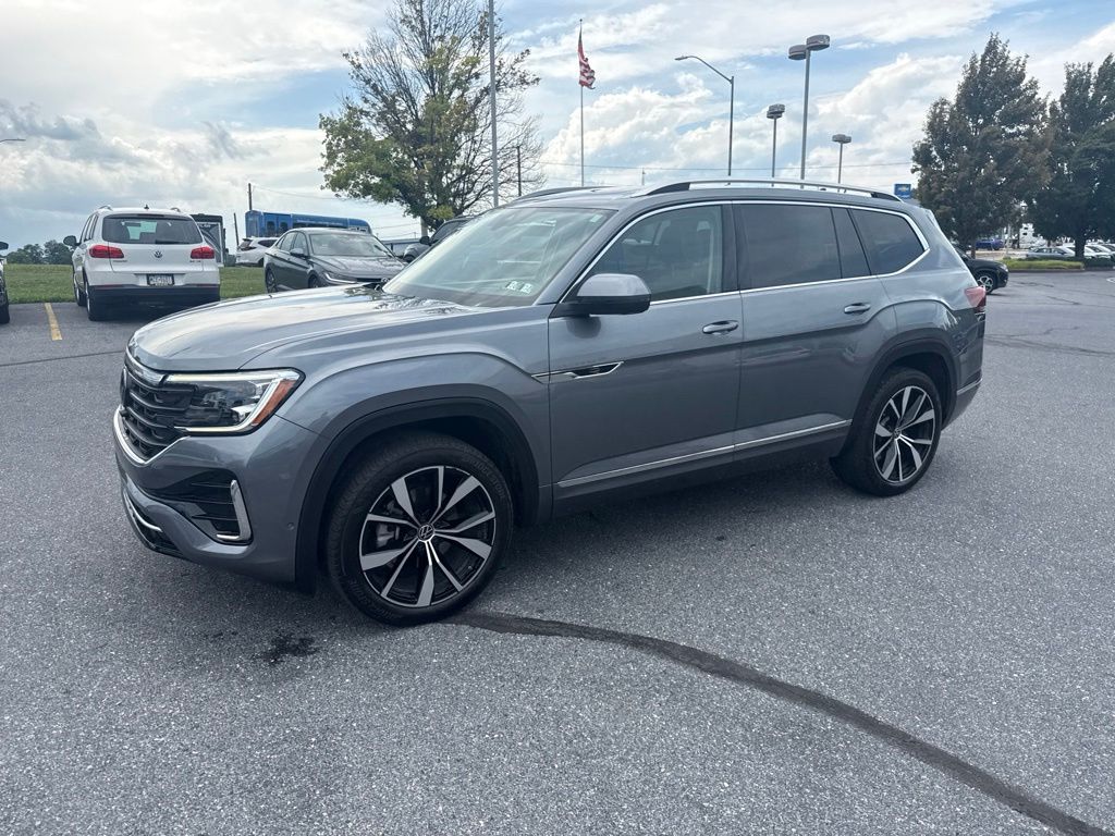 2025 Volkswagen Atlas 2.0T SEL Premium R-Line Gray at Subaru and VW of Moon Township