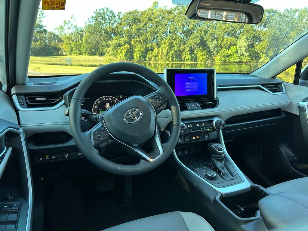 Thumbnail: 2024 Toyota RAV4 - 12