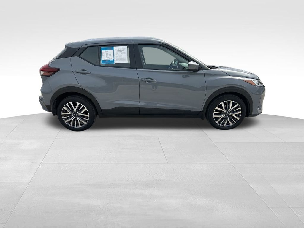 2024 Nissan Kicks SV 11