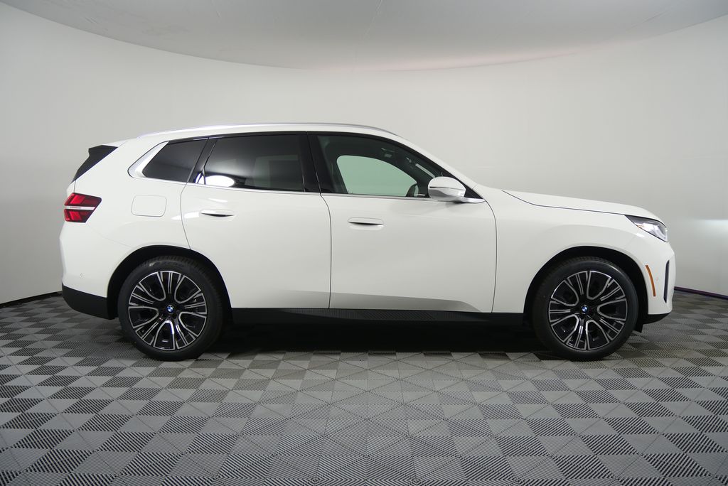 Thumbnail: 2026 BMW X3 - 2