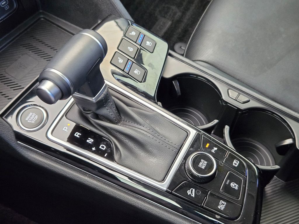 Used 2025 Kia Sportage SUV
