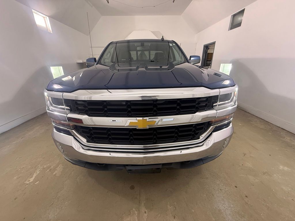 Photo 2 of 2016 Chevrolet Silverado 1500 LT