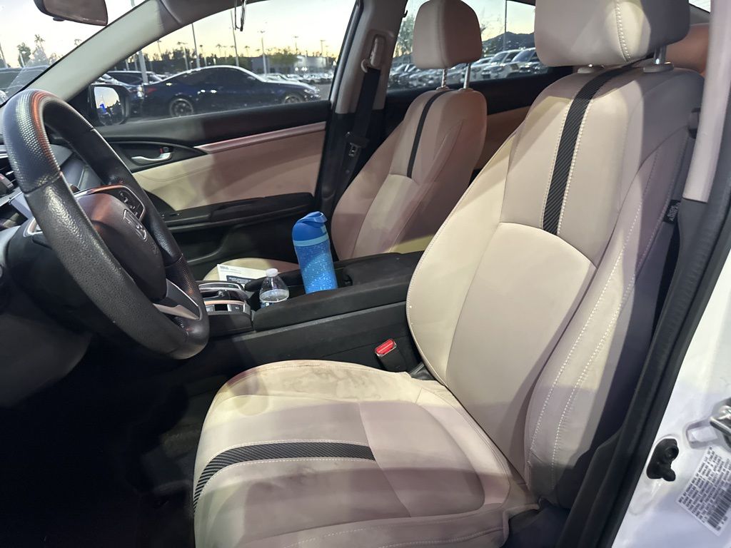 Thumbnail: 2017 Honda Civic - 10