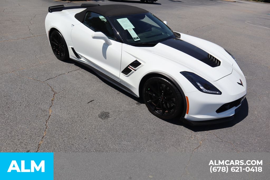 Used 2019 White Chevrolet Grand Sport image 10