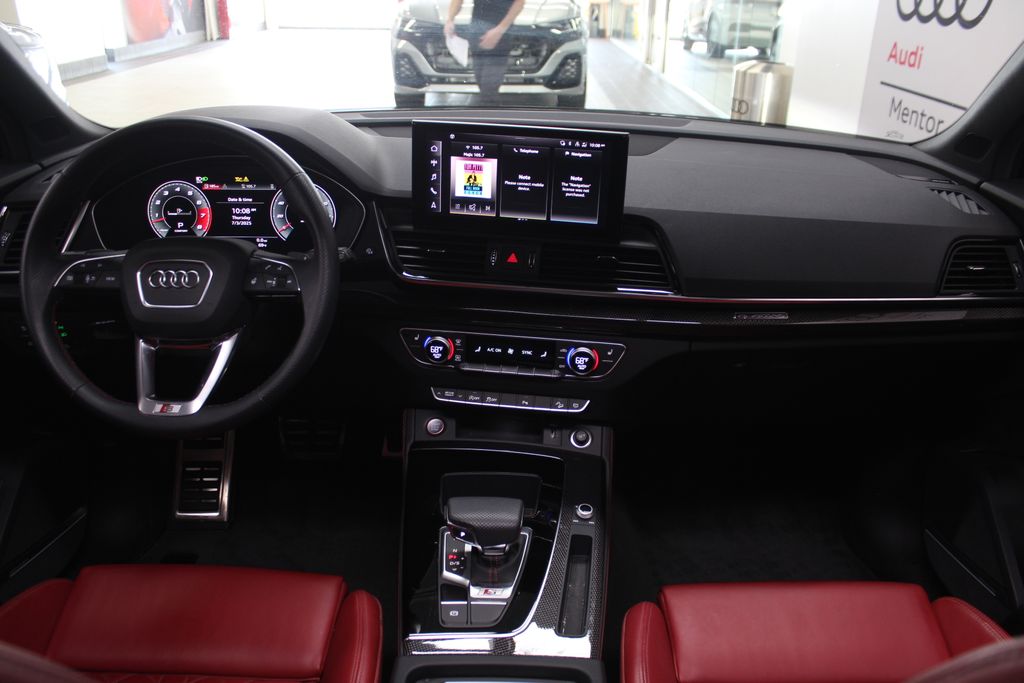 Thumbnail: 2021 Audi SQ5 - 10