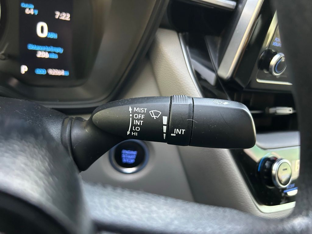 Thumbnail: 2021 Toyota Corolla - 20