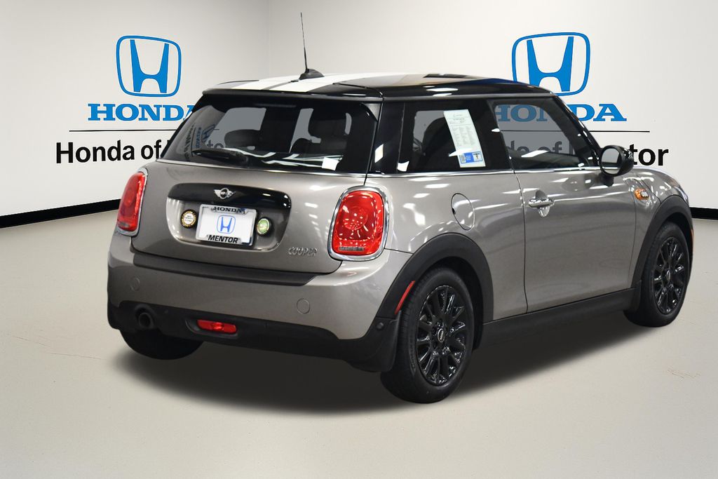 Thumbnail: 2017 MINI Cooper - 6