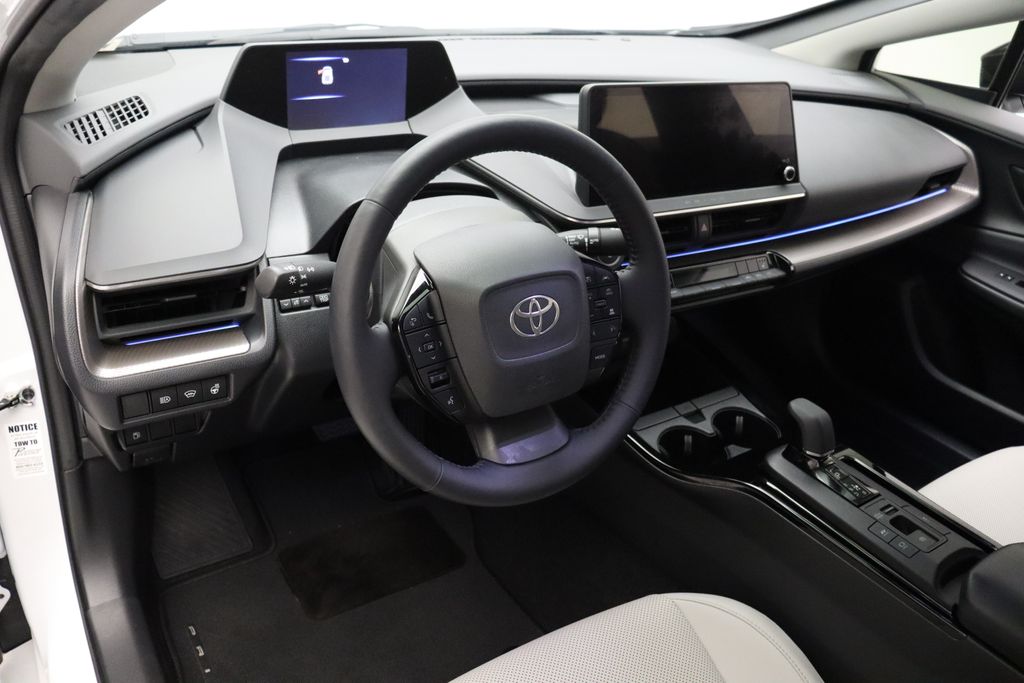 2023 Toyota Prius XLE 15