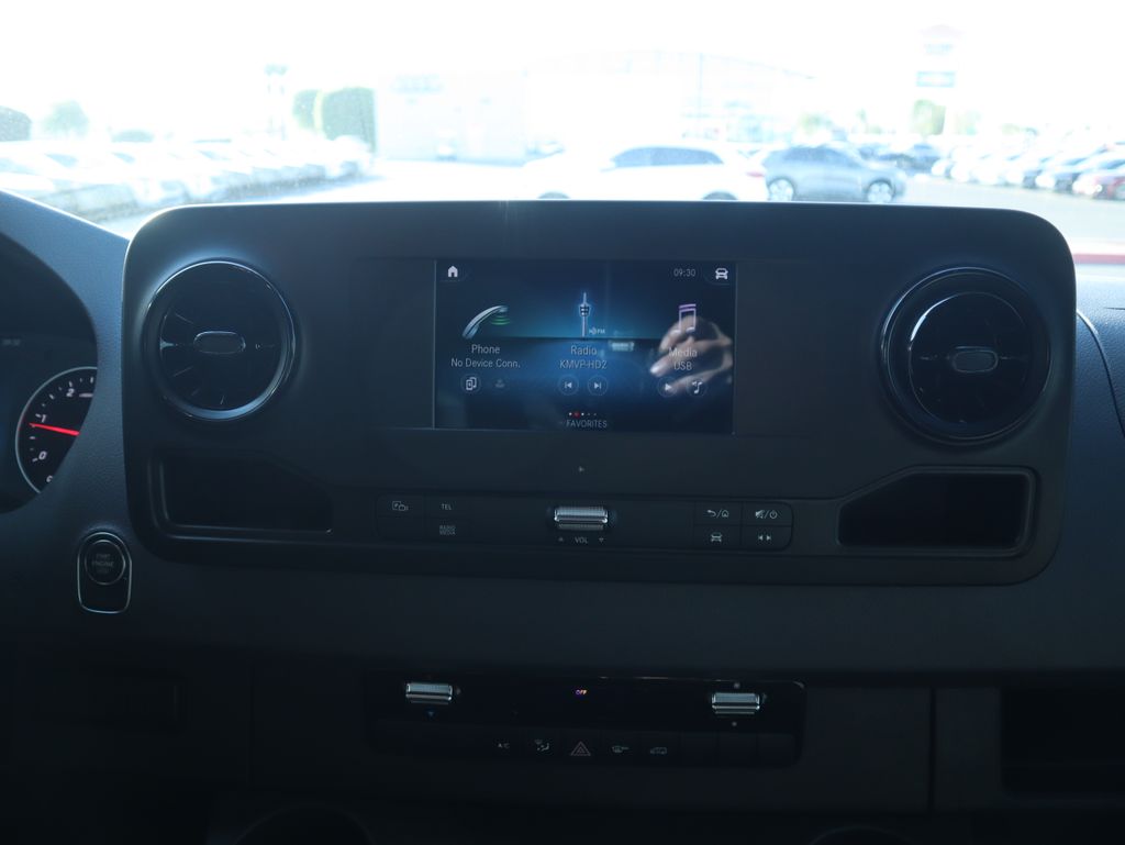 Thumbnail: 2024 Mercedes-Benz Sprinter - 14