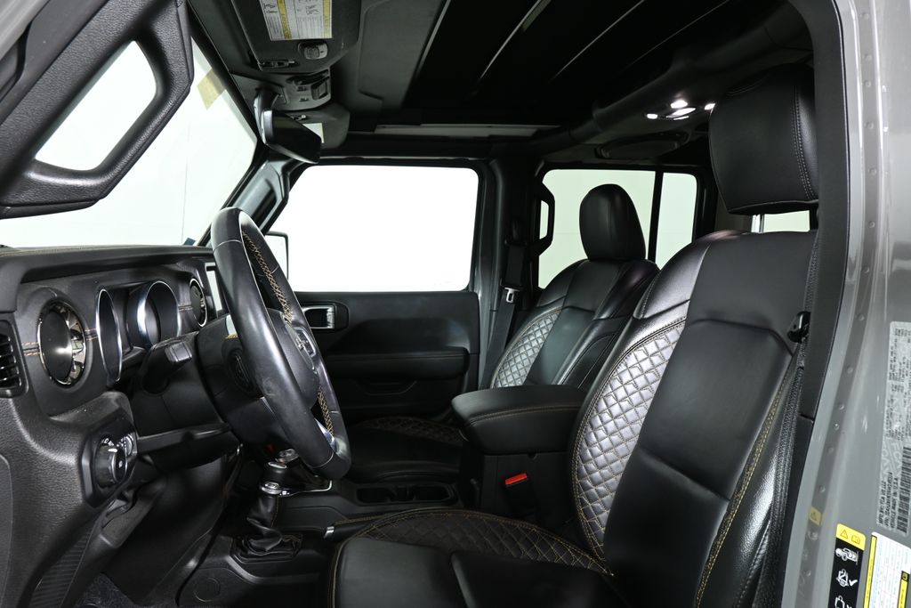 Thumbnail: 2022 Jeep Wrangler - 15