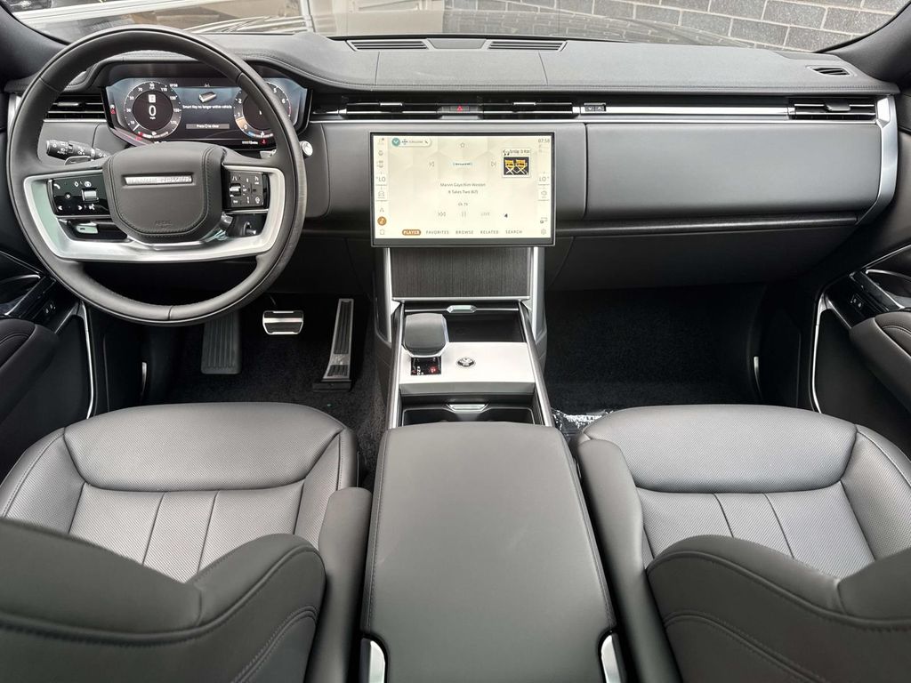 New 2026 Black Land Rover SE image 19