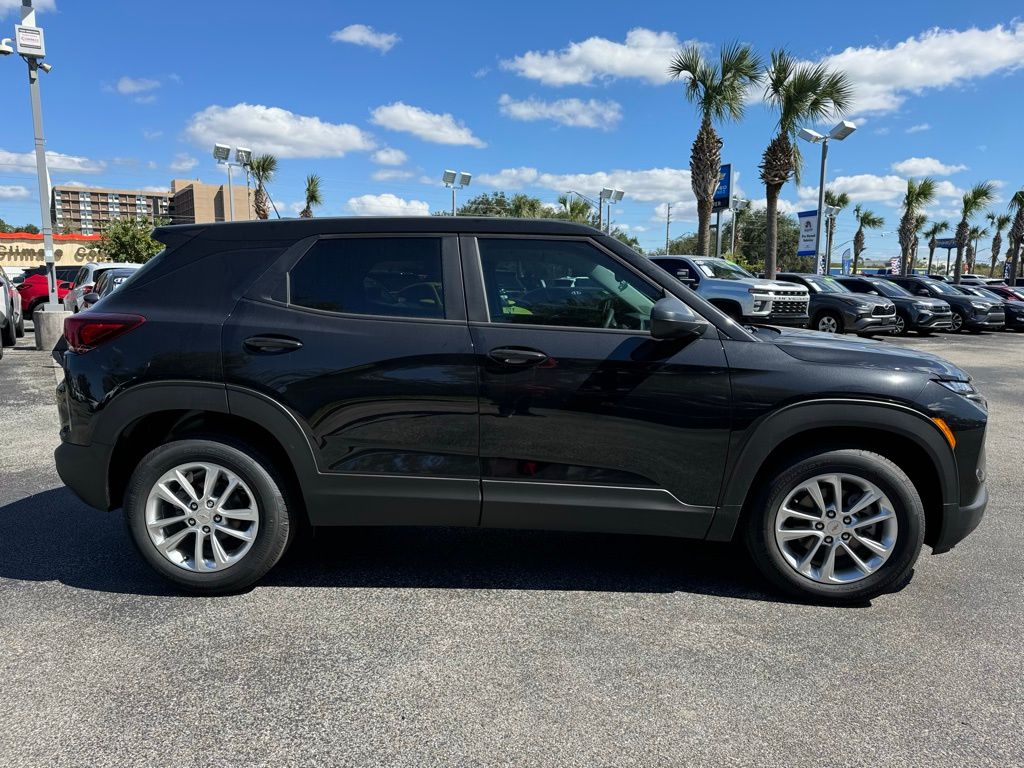 2025 Chevrolet TrailBlazer LS 9