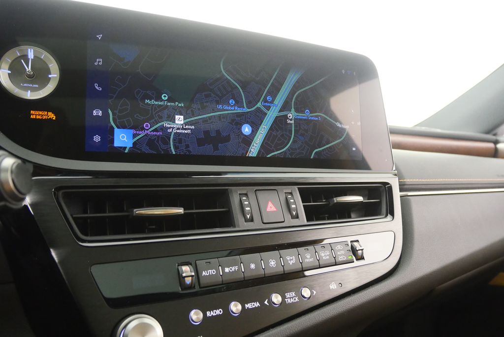 2023 Lexus ES  27