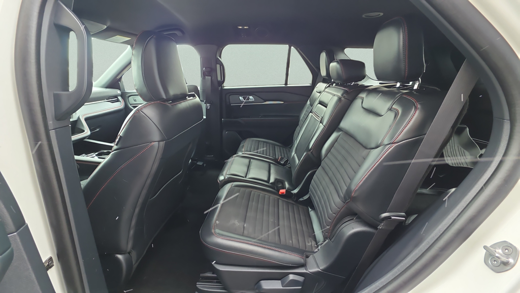 Certified Used 2025 White Ford ST-Line image 28