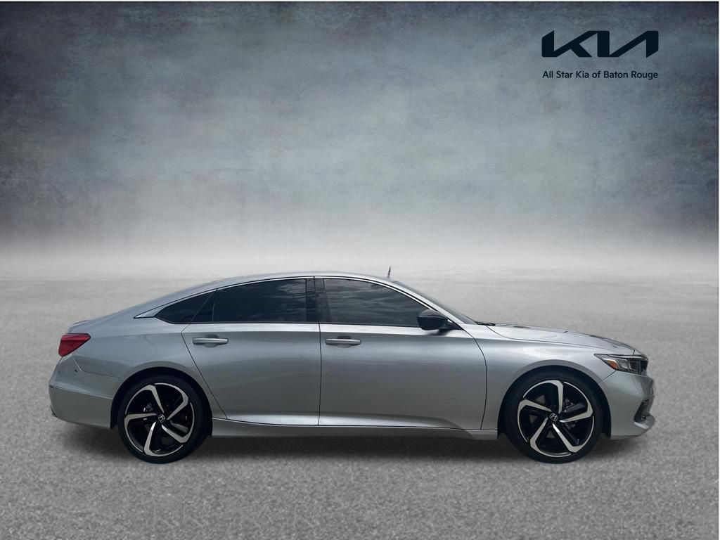 Silver 2022 Honda Accord Sedan Front-Wheel Drive Continuously Variable Transmission