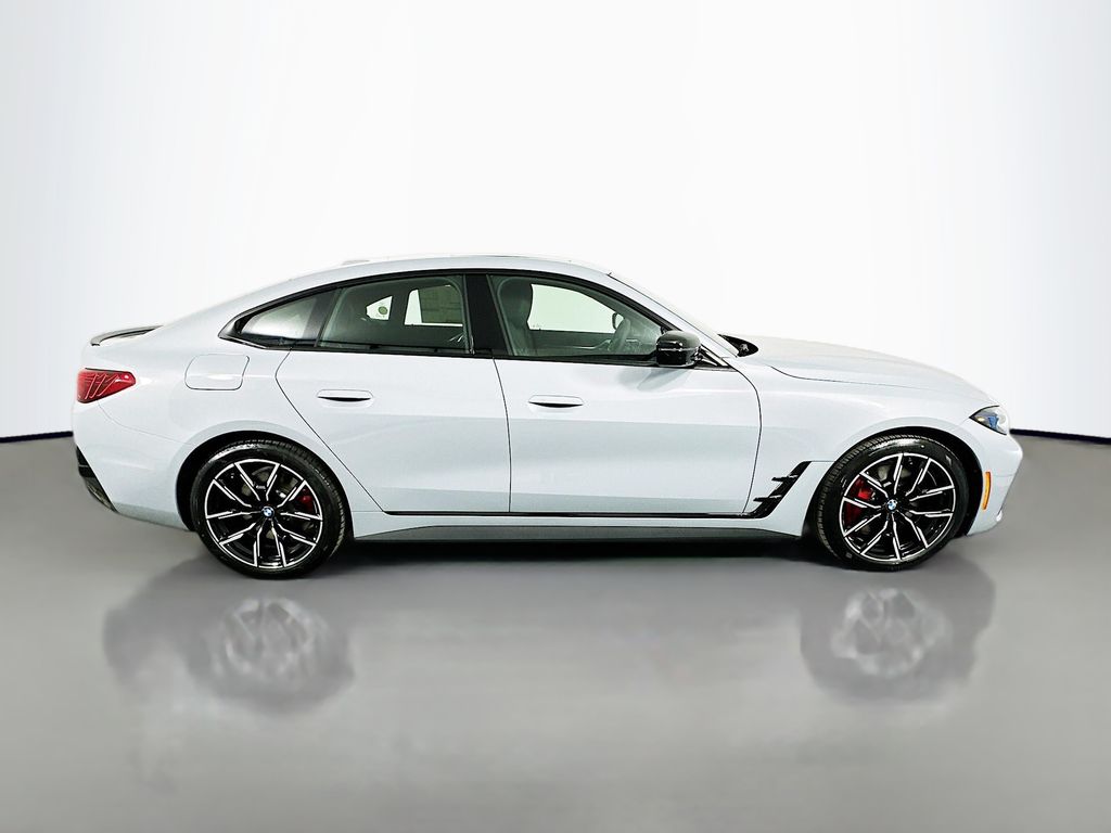 Thumbnail: 2026 BMW i4 - 4