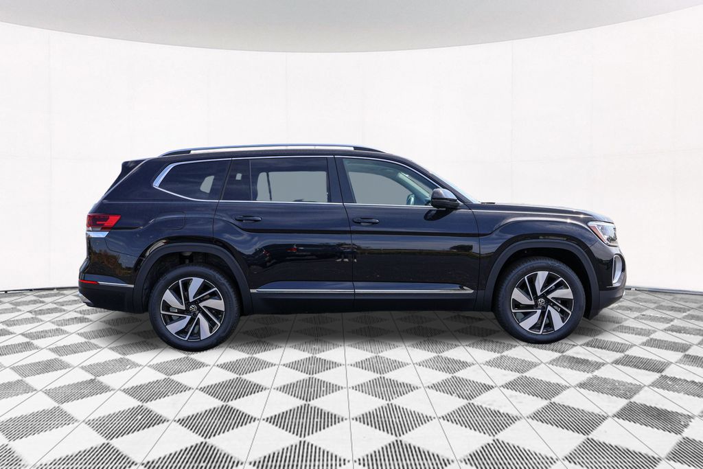 2024 Volkswagen Atlas 2.0T SEL 8