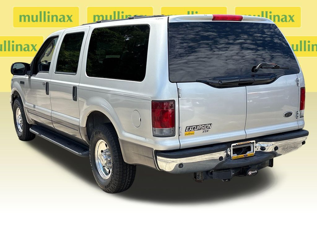 Used 2005 Silver Ford XLS image 9