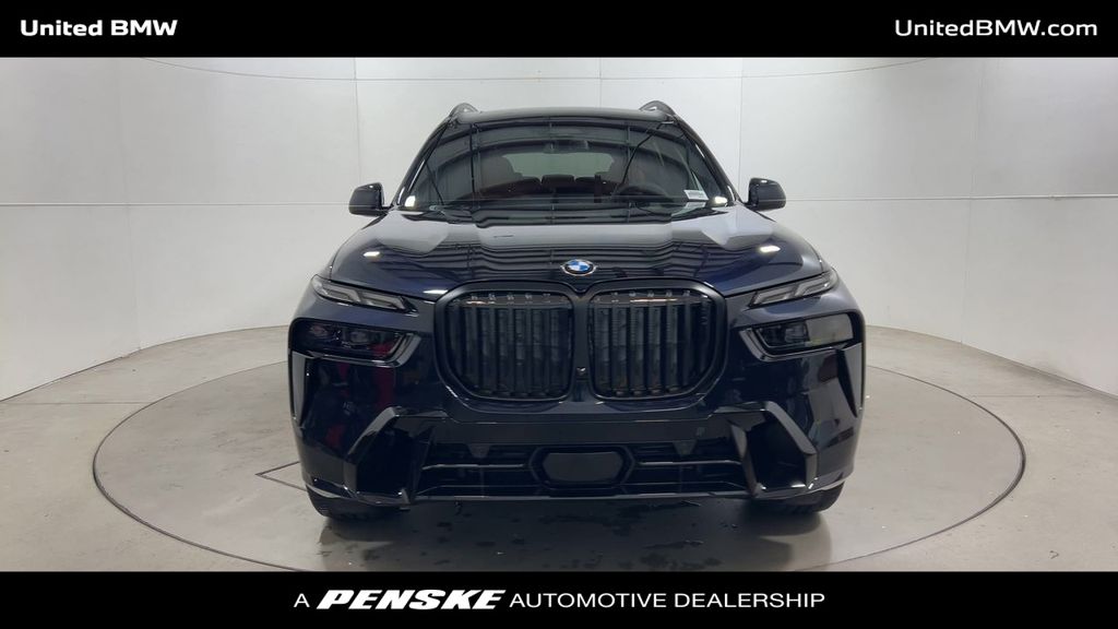 Thumbnail: 2026 BMW X7 - 3