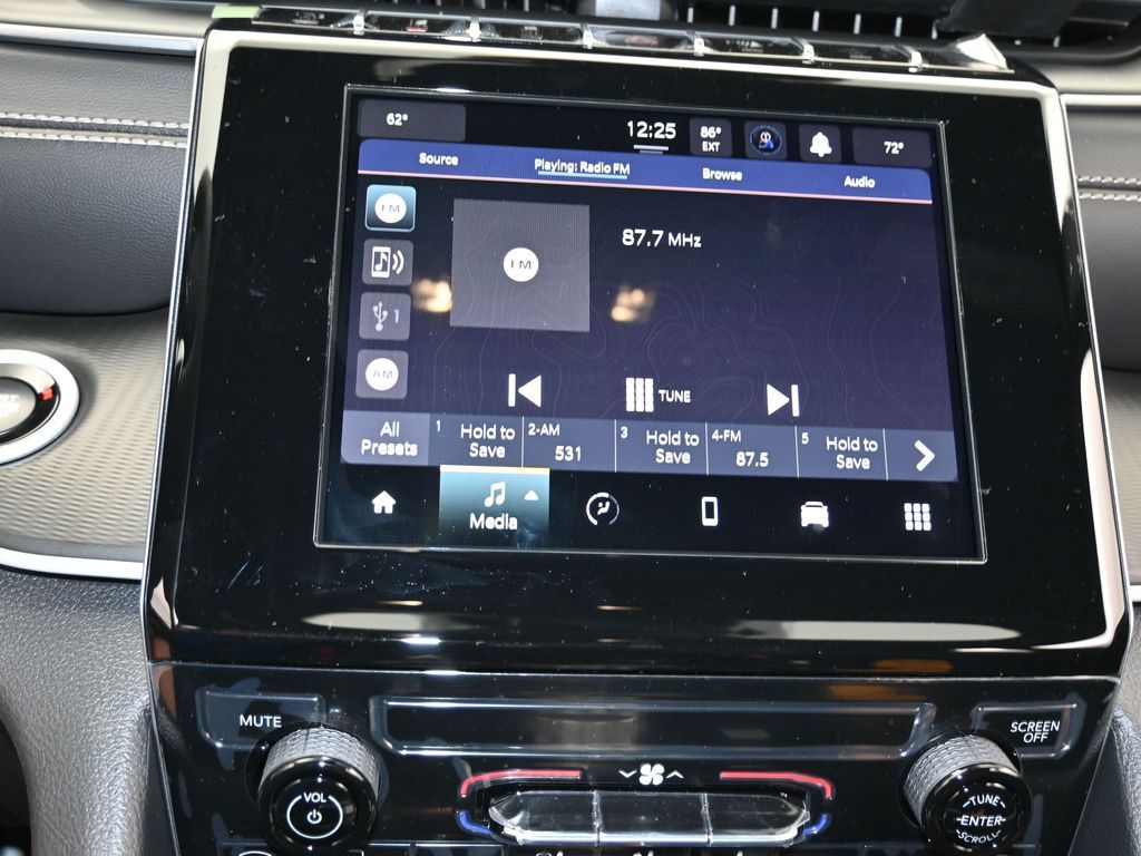 Used 2024 Silver Zynith Jeep Laredo image 24