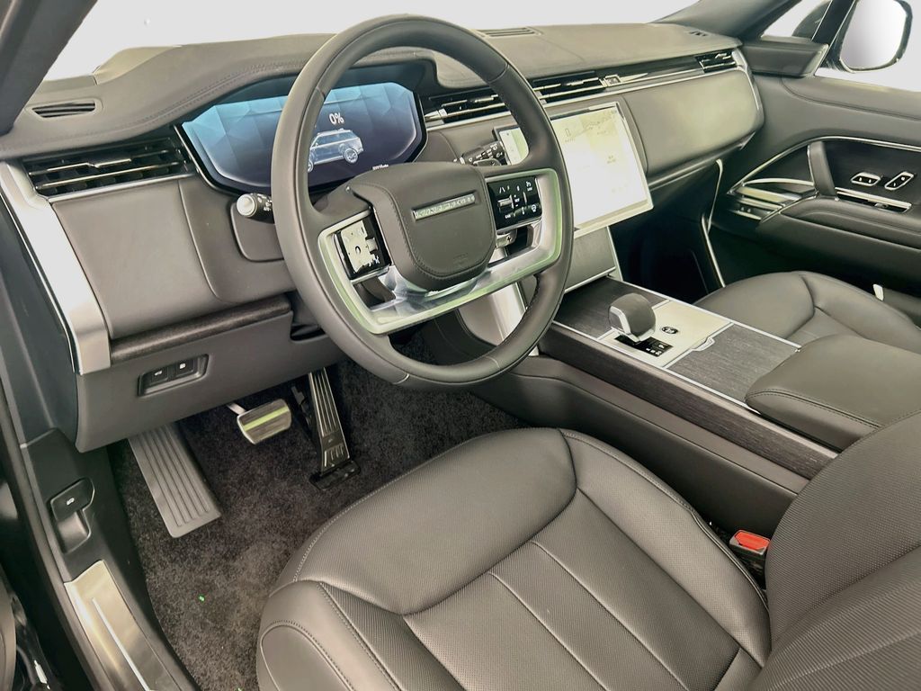 Thumbnail: 2026 Land Rover Range Rover - 9
