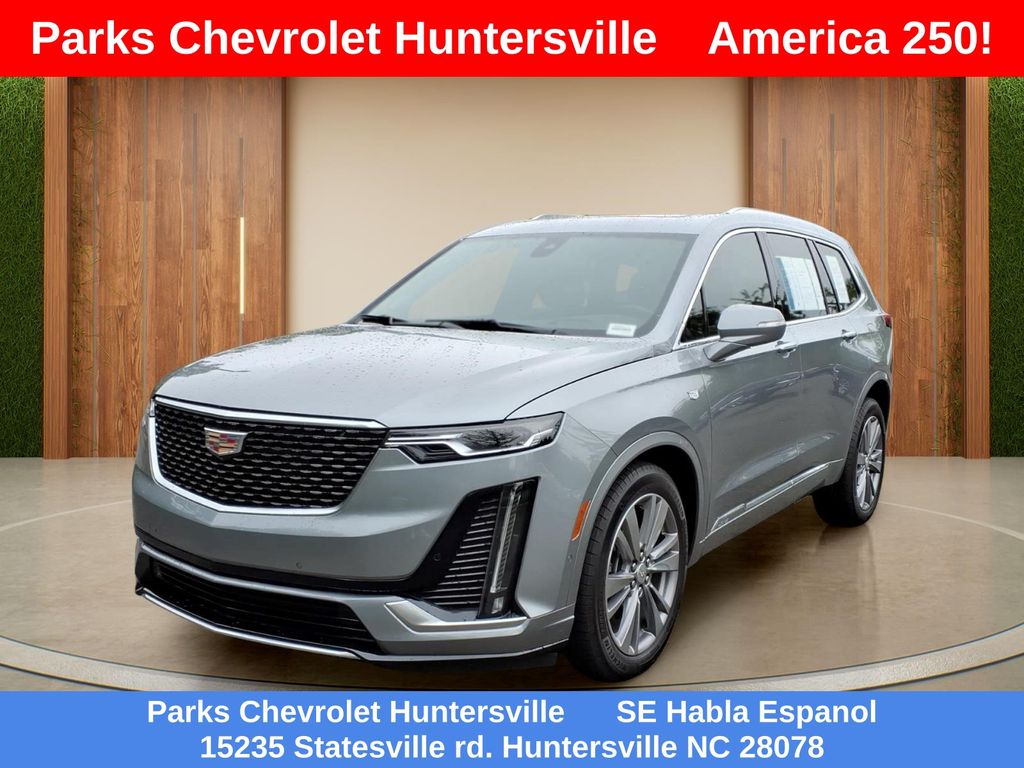 CadillacXT631